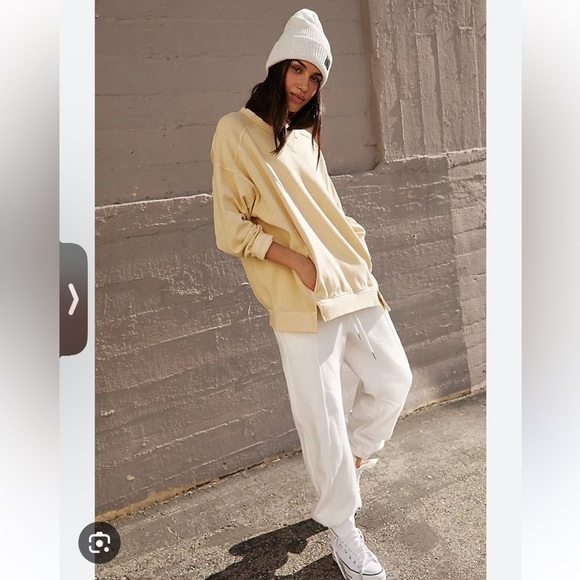 Free People Tops - FREE PEOPLE MOVEMENT INTERCEPT TUNIC - OATMILK NWT